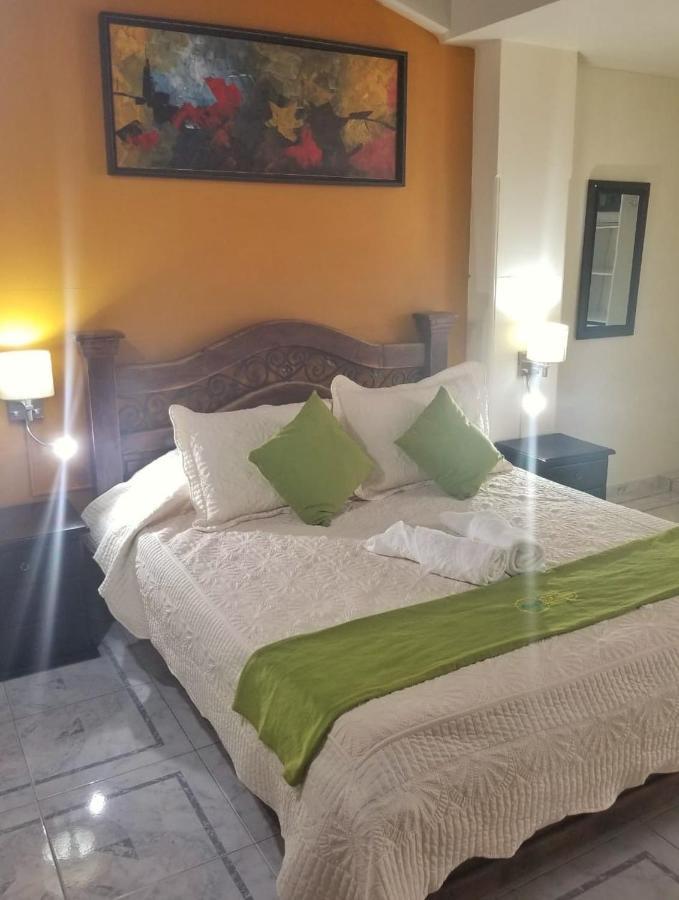 Sam'S VIP Hostel San Gil Bagian luar foto