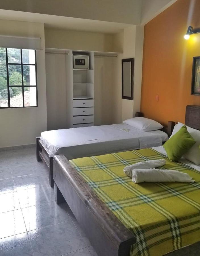 Sam'S VIP Hostel San Gil Bagian luar foto