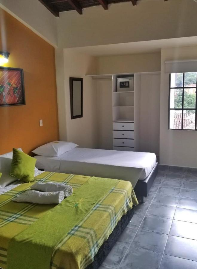 Sam'S VIP Hostel San Gil Bagian luar foto