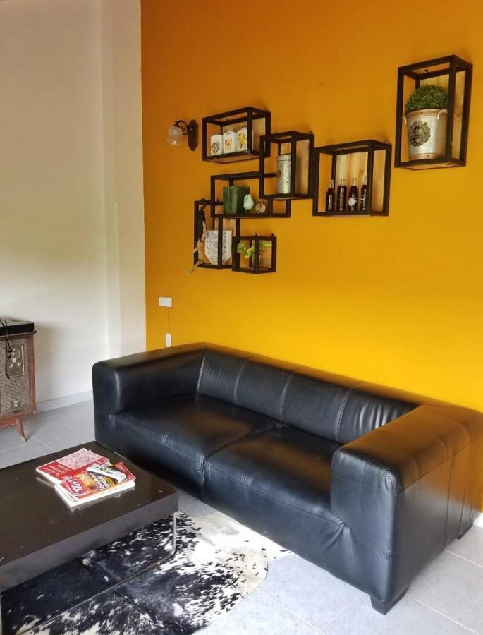 Sam'S VIP Hostel San Gil Bagian luar foto