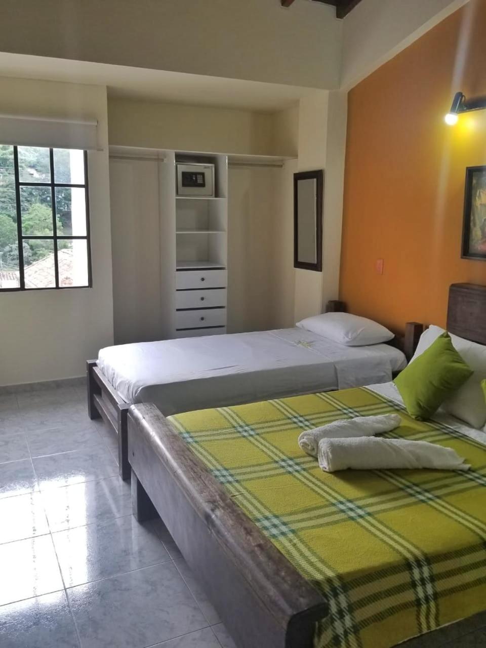 Sam'S VIP Hostel San Gil Bagian luar foto
