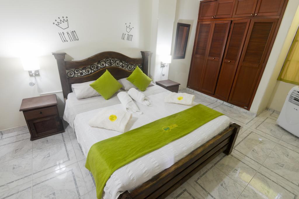 Sam'S VIP Hostel San Gil Bagian luar foto