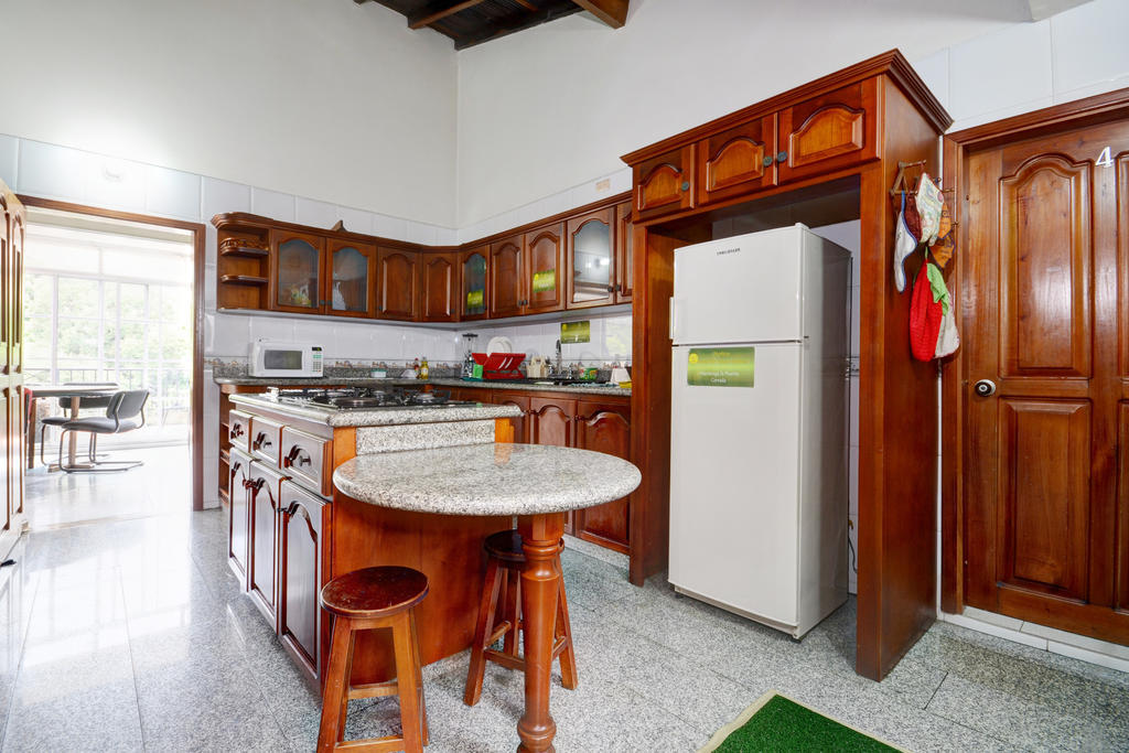 Sam'S VIP Hostel San Gil Bagian luar foto